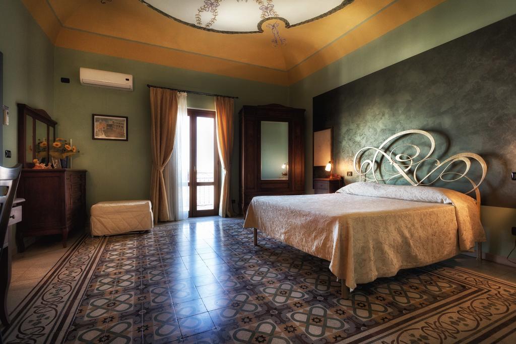 Bed And Breakfast Sotto Le Stelle Caltabellotta Habitación foto