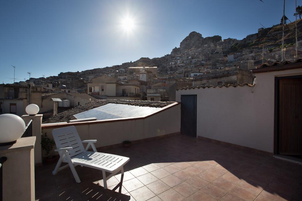 Bed And Breakfast Sotto Le Stelle Caltabellotta Exterior foto
